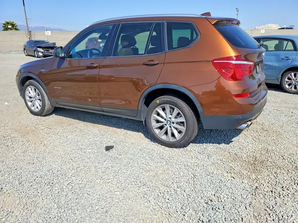 5UXWZ7C5XH0V85776 2017 BMW X3 - Image 2
