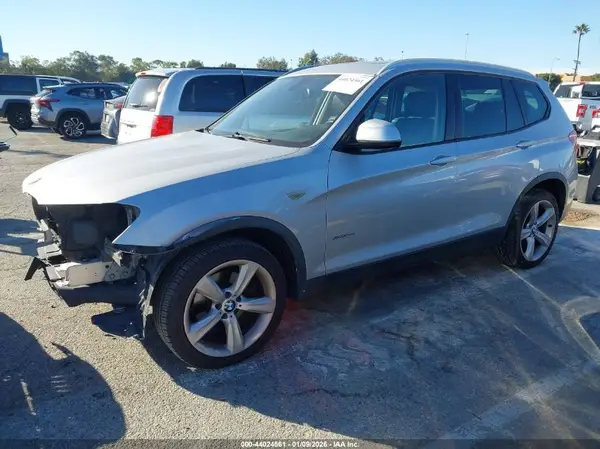 5UXWZ7C5XH0V86295 2017 BMW X3 - Image 2