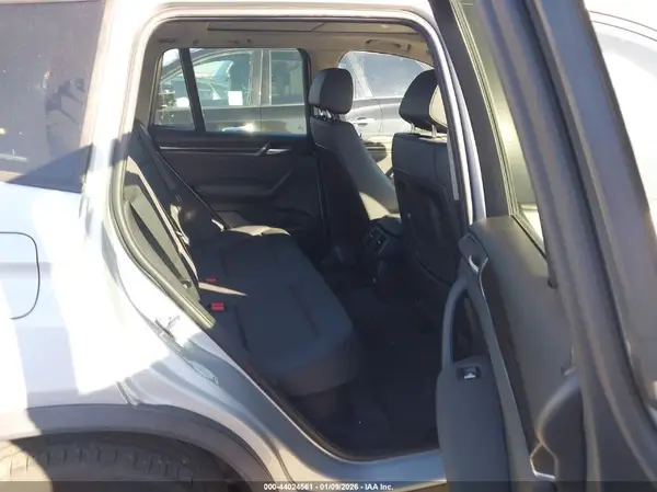 5UXWZ7C5XH0V86295 2017 BMW X3 - Image 8