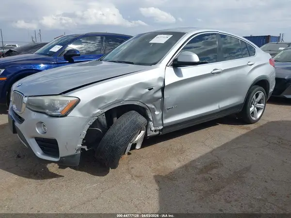 5UXXW3C30H0T79502 2017 BMW X4 - Image 2