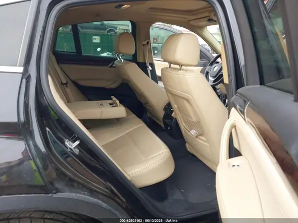 5UXXW3C30H0T79824 2017 BMW X4 - Image 8