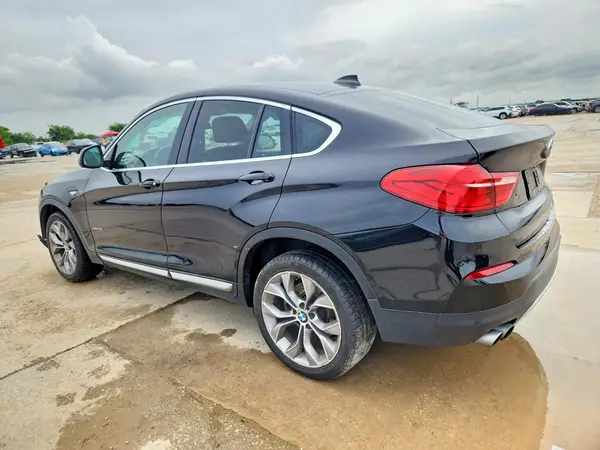 5UXXW3C30H0T79998 2017 BMW X4 - Image 2
