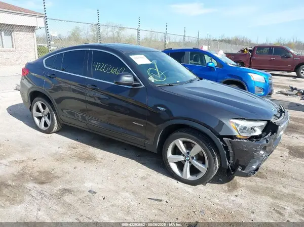 5UXXW3C36H0T79679 2017 BMW X4 - Image 1