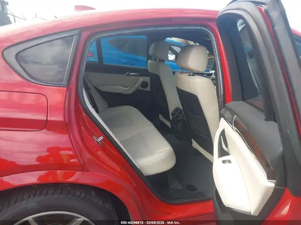 5UXXW3C36H0T80203 2017 BMW X4 - Image 8