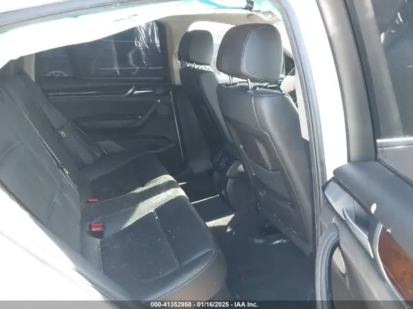 5UXXW3C36H0T80508 2017 BMW X4 - Image 8