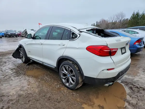 5UXXW3C50G0M89689 2016 BMW X4 - Image 2