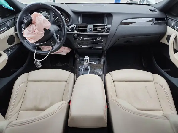 5UXXW3C50G0M89689 2016 BMW X4 - Image 8