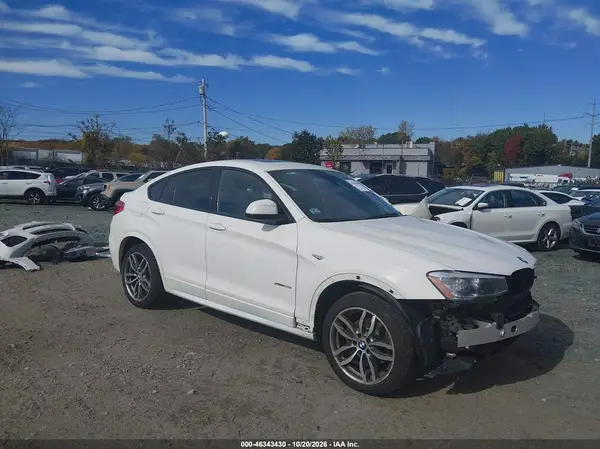 5UXXW3C50J0T81029 2018 BMW X4 - Image 1