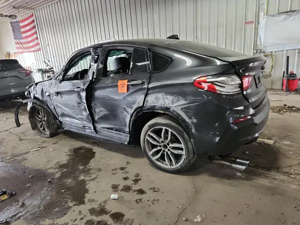 5UXXW3C50J0T82021 2018 BMW X4 - Image 2
