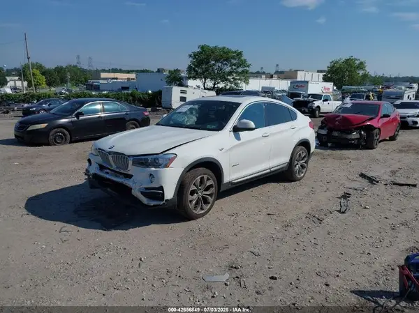5UXXW3C50J0Y66125 2018 BMW X4 - Image 2