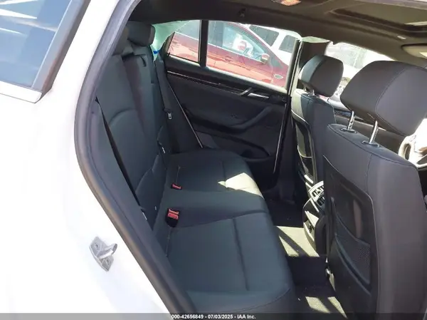 5UXXW3C50J0Y66125 2018 BMW X4 - Image 8