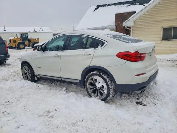 5UXXW3C50J0Y66688 2018 BMW X4 - Image 2