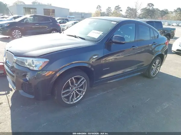 5UXXW3C50J0Z60411 2018 BMW X4 - Image 2