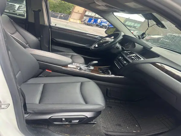 5UXXW3C51G0M89913 2016 BMW X4 - Image 8