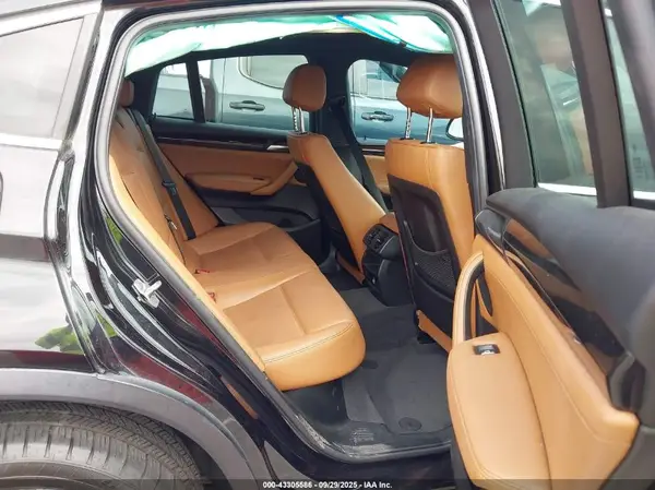 5UXXW3C51J0T81511 2018 BMW X4 - Image 8