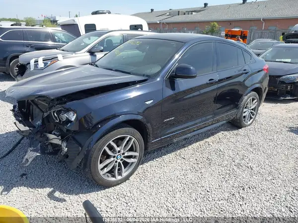 5UXXW3C51J0T82593 2018 BMW X4 - Image 2