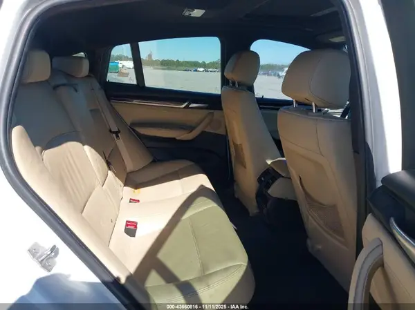 5UXXW3C51J0T82626 2018 BMW X4 - Image 8