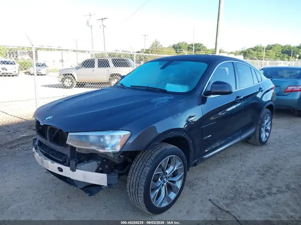 5UXXW3C52G0M90102 2016 BMW X4 - Image 2