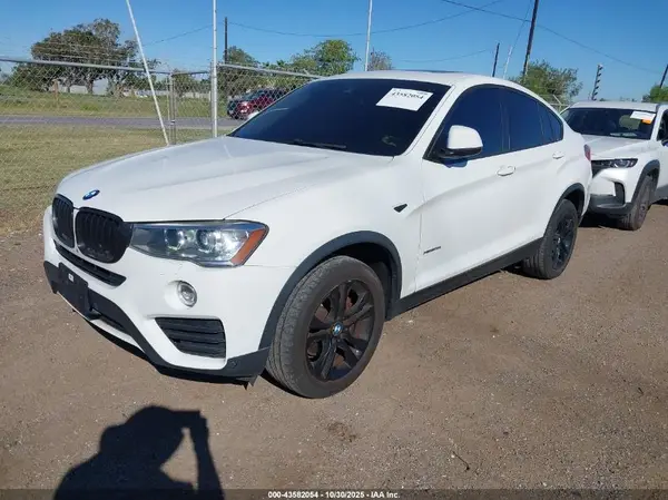 5UXXW3C52G0R20209 2016 BMW X4 - Image 2