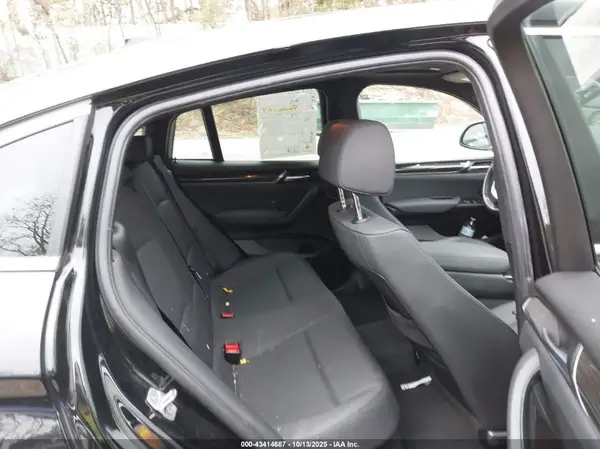 5UXXW3C52J0Z59910 2018 BMW X4 - Image 8