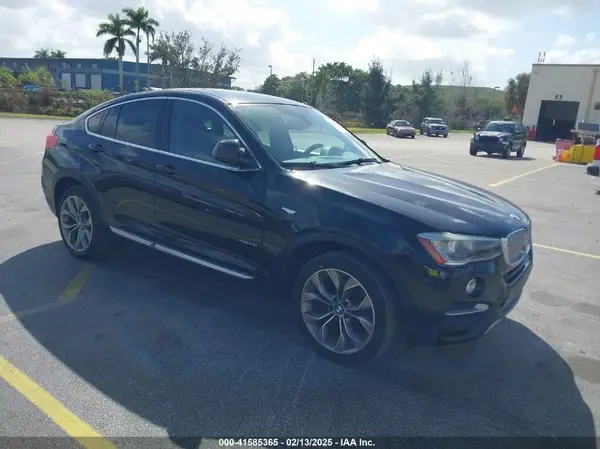 5UXXW3C53G0M90383 2016 BMW X4 - Image 1