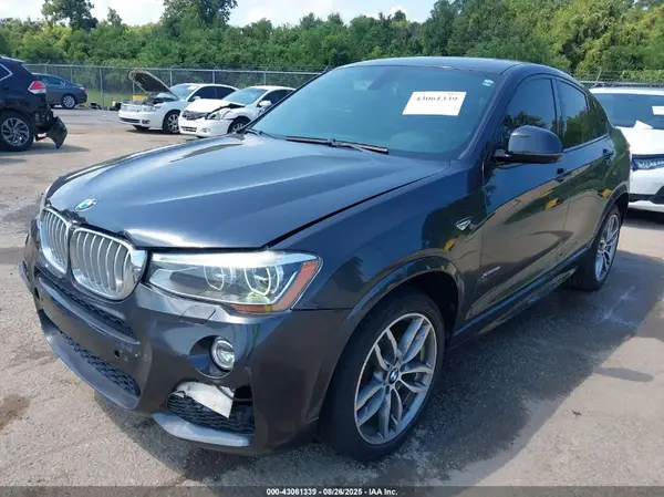 5UXXW3C53G0R21997 2016 BMW X4 - Image 2