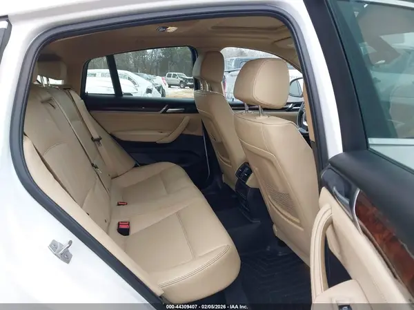 5UXXW3C53G0R22213 2016 BMW X4 - Image 8