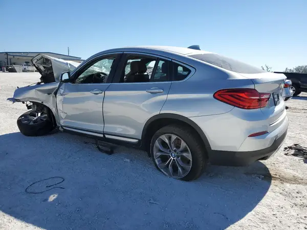 5UXXW3C53J0T81767 2018 BMW X4 - Image 2