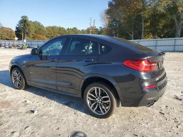 5UXXW3C53J0T82370 2018 BMW X4 - Image 2