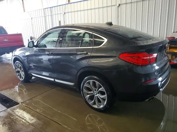 5UXXW3C53J0T82756 2018 BMW X4 - Image 2