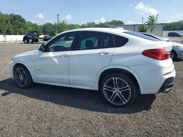 5UXXW3C54G0M90022 2016 BMW X4 - Image 2
