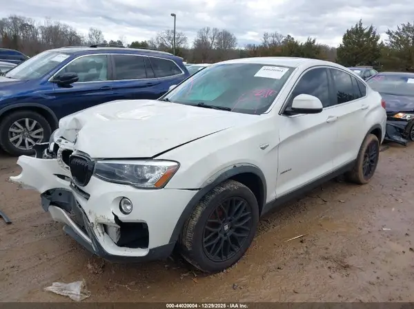 5UXXW3C54G0R20390 2016 BMW X4 - Image 2