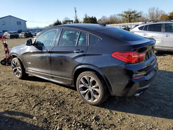 5UXXW3C54J0T81146 2018 BMW X4 - Image 2