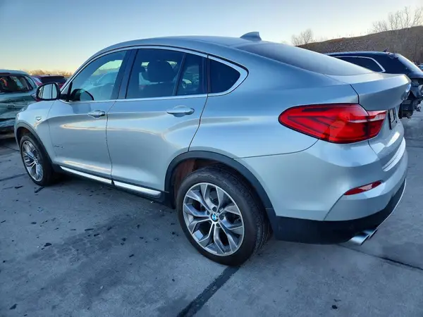 5UXXW3C54J0T81986 2018 BMW X4 - Image 2