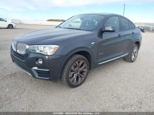 5UXXW3C54J0T83060 2018 BMW X4 - Image 2