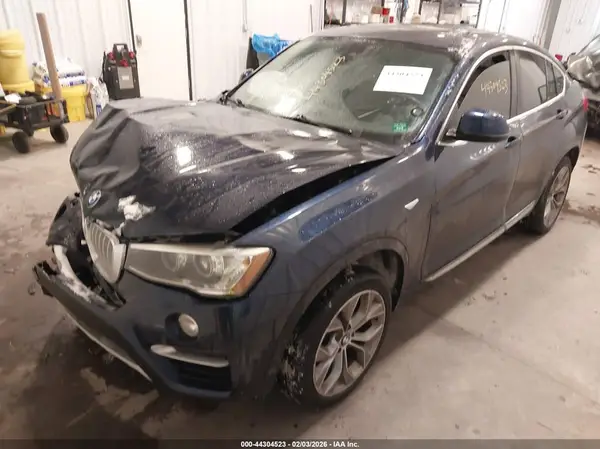 5UXXW3C54J0Y65981 2018 BMW X4 - Image 2