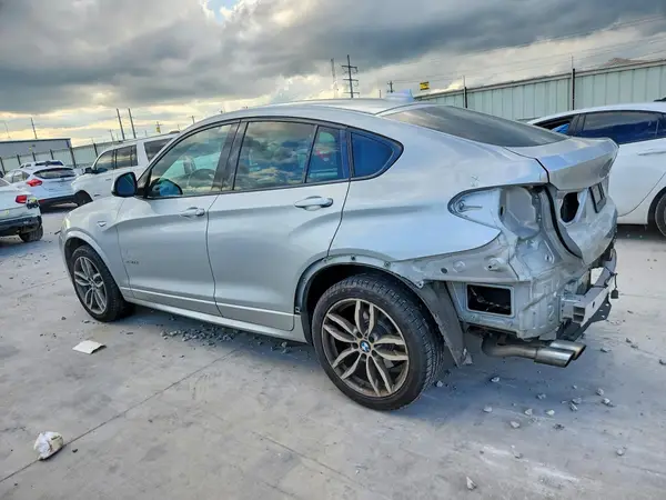 5UXXW3C55G0M89588 2016 BMW X4 - Image 2
