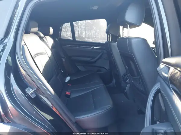 5UXXW3C55H0T77715 2017 BMW X4 - Image 8