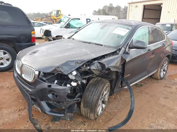 5UXXW3C55H0T77889 2017 BMW X4 - Image 2