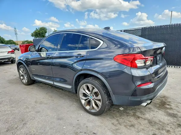 5UXXW3C55H0T78038 2017 BMW X4 - Image 2