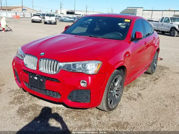 5UXXW3C55J0T80765 2018 BMW X4 - Image 2