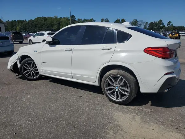 5UXXW3C55J0T80832 2018 BMW X4 - Image 2