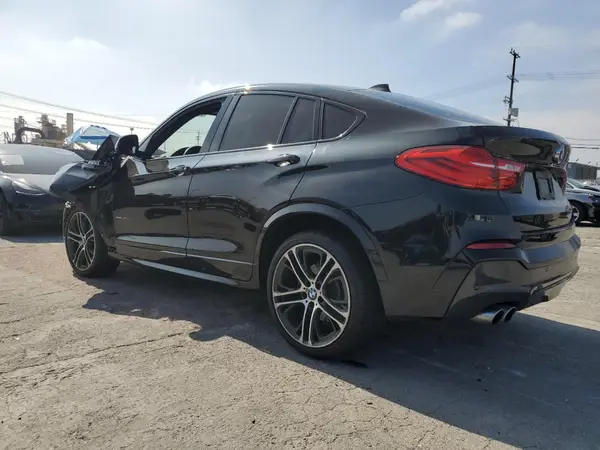 5UXXW3C55J0T82080 2018 BMW X4 - Image 2