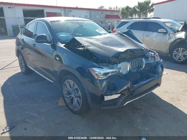 5UXXW3C55J0T82497 2018 BMW X4
