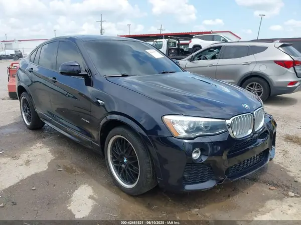 5UXXW3C55J0Z60677 2018 BMW X4 - Image 1