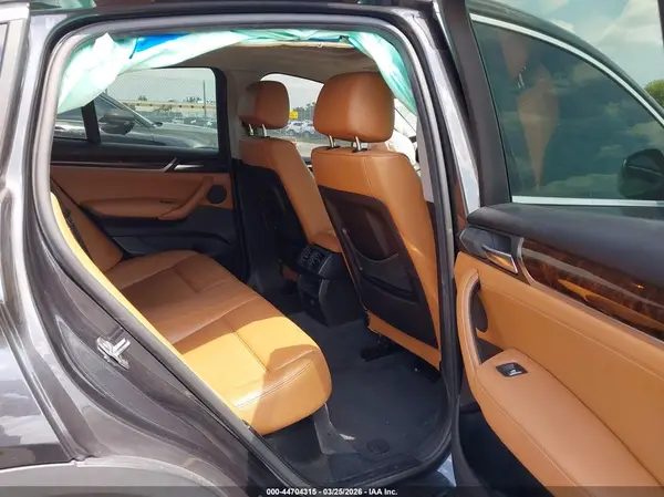 5UXXW3C56G0M90233 2016 BMW X4 - Image 8