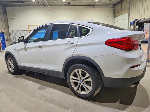 5UXXW3C56G0R20133 2016 BMW X4 - Image 2
