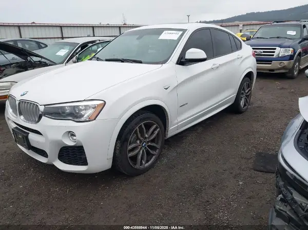 5UXXW3C56H0T78601 2017 BMW X4 - Image 2