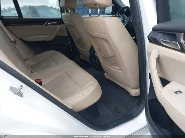 5UXXW3C56H0T78601 2017 BMW X4 - Image 8