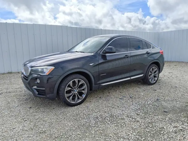 5UXXW3C56J0T80726 2018 BMW X4 - Image 1